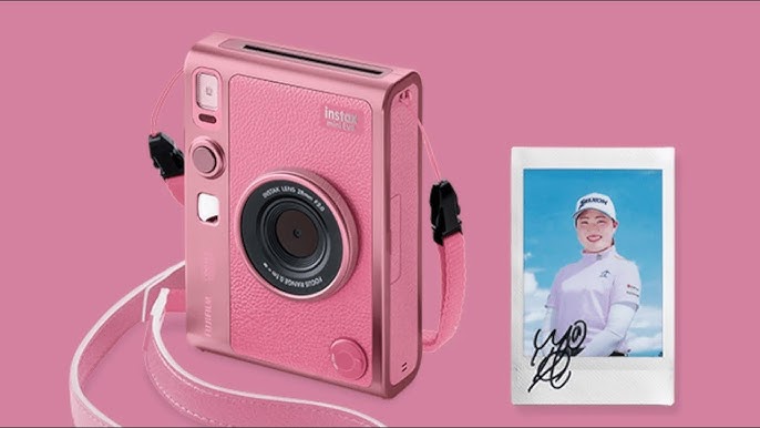 富士推出限量版「PINK」Instax Mini Evo相機，慶祝高爾夫選手竹田麗央勝利